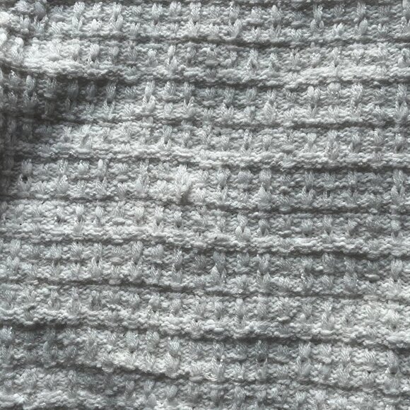 White Jessica Simpson Cropped Cardigan w/Pearl Buttons and Pockets, size medium - Picture 8 of 8